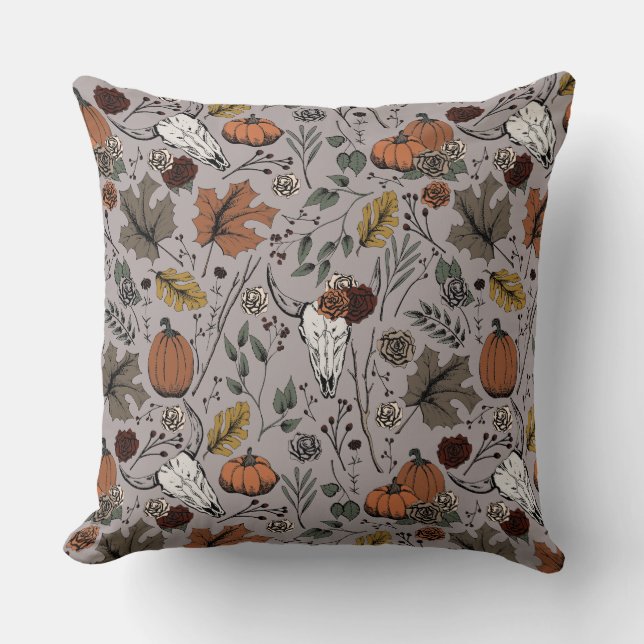 Harvest and Horns Koe Skull Taupe Kussen (Voorkant)