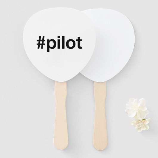 Hashtag PILOT Handwaaier (Voorkant en achterkant)