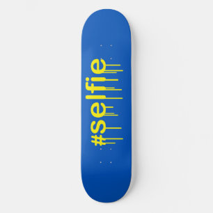 Hashtag Selfie Drooling op blauw decor Persoonlijk Skateboard