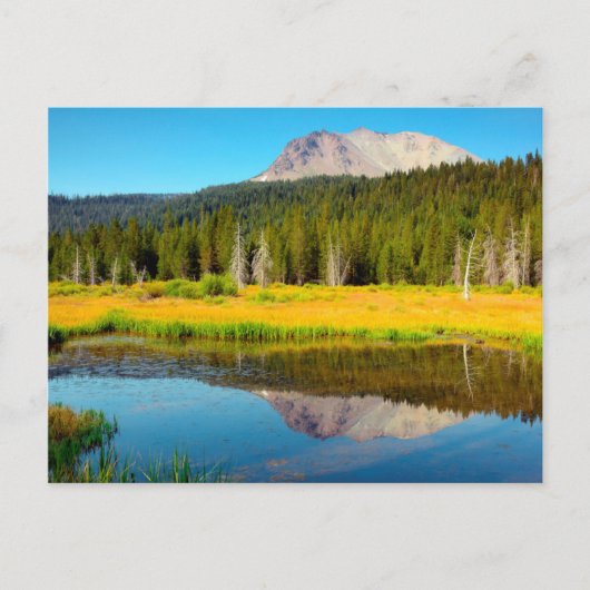 Hat Lake In Lassen Volcanic National Park Briefkaart (Voorkant)
