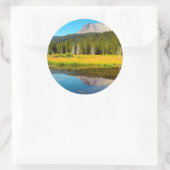 Hat Lake In Lassen Volcanic National Park Ronde Sticker (Tas)