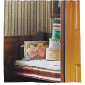 Hatboxes Seen Through an Open Door Douchegordijn (Voorkant)