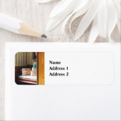 Hatboxes Seen Through an Open Door Etiket (Insitu)