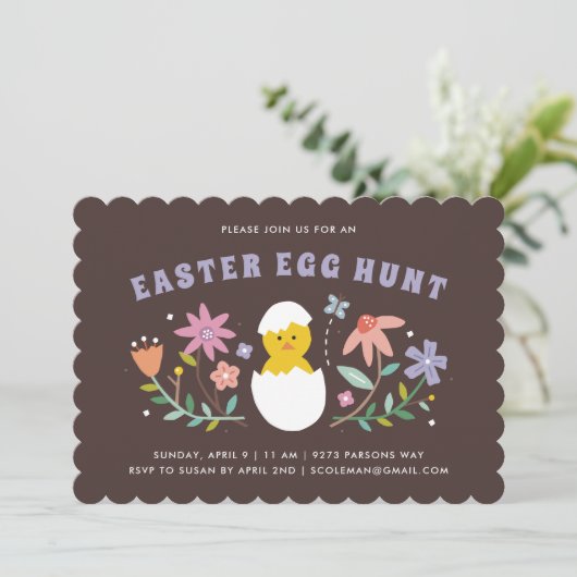 Hatched Floral Easter Egg Hunt Invitation - Brown Kaart (Staand voorkant)