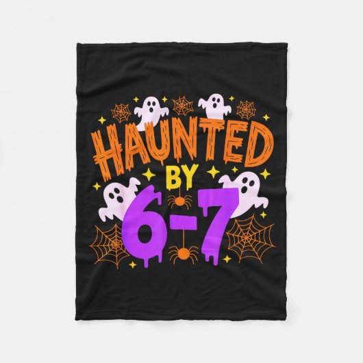 Haunted By 67 Funny 67 Halloween Costume  Fleece Deken (Voorkant)
