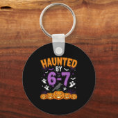 Haunted By 67 Funny Halloween Novelty Costume Meme Sleutelhanger (Voorkant)