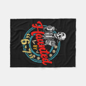 Haunted By 67 Funny Skeleton And Pumpkin Halloween Fleece Deken (Voorkant (Horizontaal))