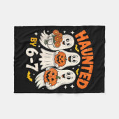 Haunted By 6-7 Cute Ghosts With Flowers Fleece Deken (Voorkant (Horizontaal))