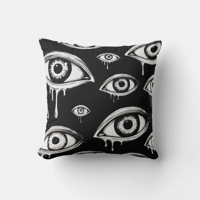 Haunted Gaze: Surrealistische ogen in het donker Kussen (Voorkant)