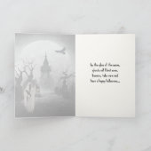 Haunted Graveyard and Gate Keeper Scary Halloween Kaart (Binnen)
