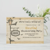 Haunted Halloween Housewarming Uitnodiging (Staand voorkant)