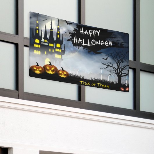 Haunted Halloween Scene Spandoek (Buitenkant Gebouw)