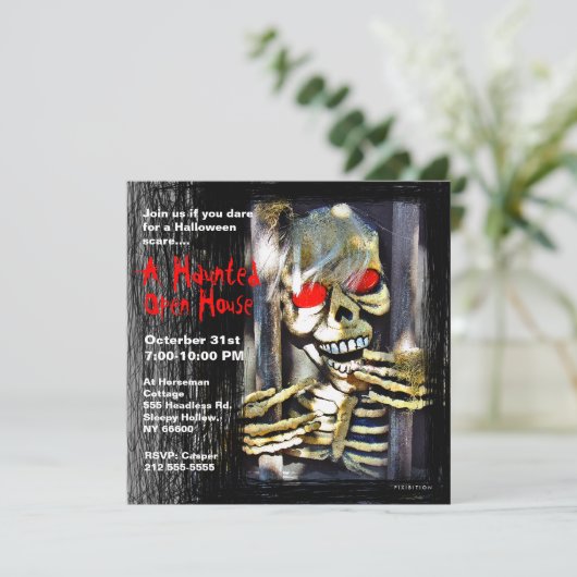Haunted House Halloween Party Invitation Skeleton Kaart (Staand voorkant)