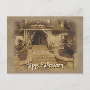 Haunted House in Halloween Briefkaart