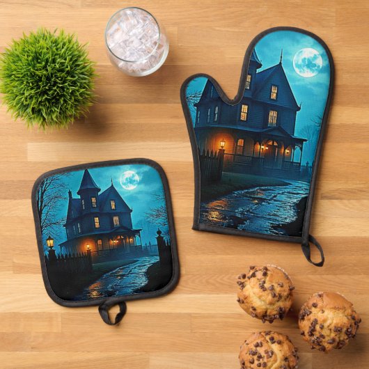 Haunted Mansion Blue Moonlight Night Design Ovenwant & Pannenlap Set (Top down)