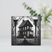 Haunted Mansion en Gotische Vrouw Halloween Kaart (Staand voorkant)
