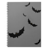 Haunted Memories: Halloween Spiral Journal Notitieboek (Voorkant)