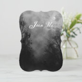 Haunted Sky met Raven Custom Halloween uitnodiging (Staand voorkant)