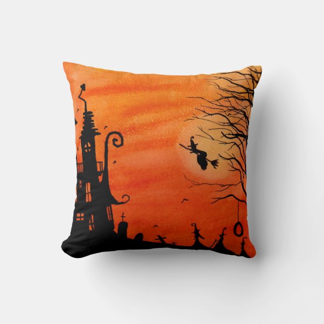 Haunted Witch House Pillow Kussen (Voorkant)