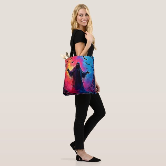 Haunting Demon Verhuld In Shadows Design Tote Bag (Op model)