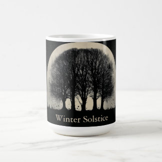 Hauntingly Beautiful Silhouette of Bare Trees Koffiemok