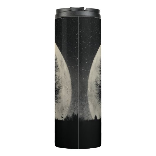 Hauntingly Beautiful Silhouette of Bare Trees Thermosbeker (Achterkant)