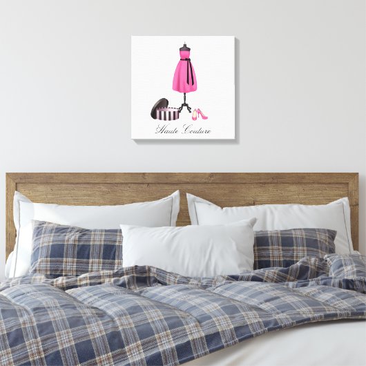 Haute Couture Roze Jurk en Schoenen op Canvas (Insitu (Slaapkamer))