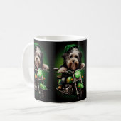 Havanese Dog Driving Bike St. Patrick's Day Koffiemok (Voorkant links)