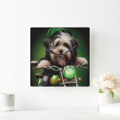 Havanese Dog Driving Bike St. Patrick's Day Vierkante Klok (Huis)