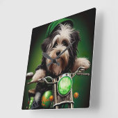 Havanese Dog Driving Bike St. Patrick's Day Vierkante Klok (Hoek)