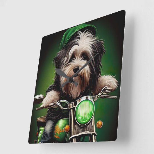 Havanese Dog Driving Bike St. Patrick's Day Vierkante Klok (Hoek)