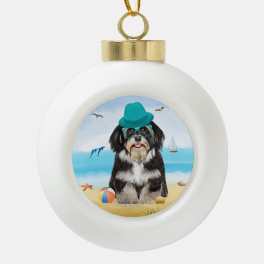 Havanese Dog op strand Keramische Bal Ornament (Voorkant)