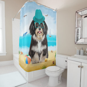 Havanese hond op het strand douchegordijn