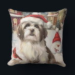 Havanezer Winter Wonderland Christmas Joy Kussen<br><div class="desc">Dit feestelijke ontwerp vangt de vrolijke sfeer van het vakantieseizoen, met een schattige pup die een kerstmuts draagt. De hond is genesteld in een winterwonderland, compleet met een sneeuwpop, een versierde kerstboom en prachtig ingepakte cadeaus. Sneeuwvlokken herfsten zachtjes en voegen een magische toets toe aan het tafereel, terwijl de levendige...</div>