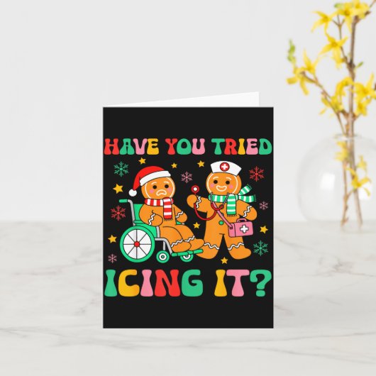 Have You Tried Icing It Gingerbread Nurse Christma Kaart (Gele Bloem)