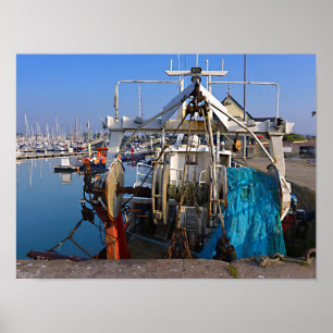 Haven van Saint-Vaast-la-Hougue in Frankrijk Poster