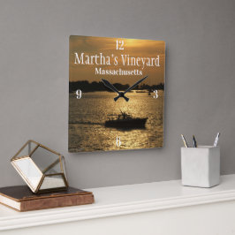 Havenboot Scène Late avond Zon Achter Wolken Vierkante Klok