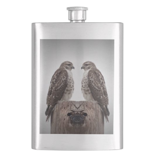 Haviken op een post heupfles (Voorkant)