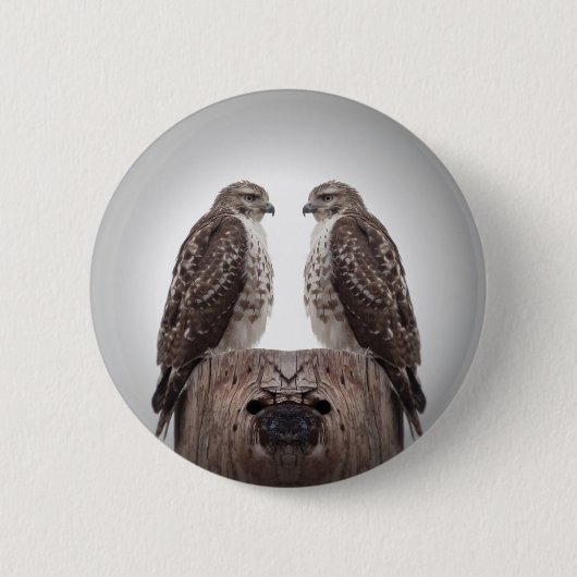 Haviken op een post ronde button 5,7 cm (Voorkant)