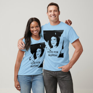 Haviland Stillwill STEMMEN VOOR MUFFIN! Edun t-shi T-shirt