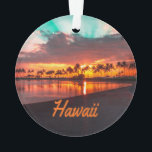 Hawaii Beach Hawaiian Islands Ornament<br><div class="desc">Hawaii Dit is een prachtig afbeelding van de Hawaiiaanse eilanden,  een perfecte strandzonsondergang.  Als je op vakantie gaat of op vakantie bent geweest en een herinnering nodig hebt,  is dit perfect.  Of een geweldige manier om iemand te verrassen dat je een paar kaartjes gekocht hebt</div>
