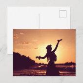 Hawaii, een meisje met een romp, silhouette op zon briefkaart (Voorkant / Achterkant)