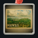 Hawaii Ornament Vintage Travel<br><div class="desc">Een cool  Hawaï-ornament met een wonderlijk luxe  hawaïaanse scène.</div>