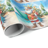 Hawaii Santa Claus is holding surf board Christmas Cadeaupapier (Rol Hoek)
