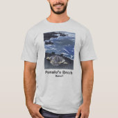 Hawaii Sea Turtle on Black Sand Beach T-Shirt (Voorkant)