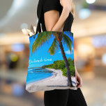 Hawaii tropische strand palmboom op strand type tote bag<br><div class="desc">"Op strandtijd." Terugspoelen naar herinneringen aan luie, tropische stranddagen wanneer u deze inspirerend Hawaii vakantie foto canvas tas van een eenzame palmboom op een zand, halve maan strand, met heldere turquoise blauwe luchten en water gebruikt. Maakt een geweldig cadeau voor jezelf of iemand speciaal! U kunt deze canvas tas gemakkelijk...</div>