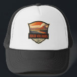 Hawaii Volcanoes National Park Illustratie Reizen Trucker Pet<br><div class="desc">Hawaii Volcanoes vectorkunstwerk ontwerp. Het park ligt op Hawaii Island. De actieve vulkanen van de Kīlauea en de Mauna Loa staan centraal.</div>