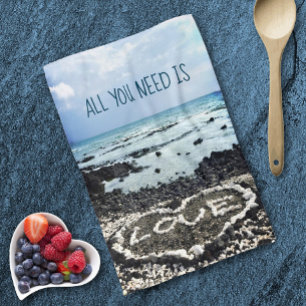 Hawaii zwart zand strandkoraalliefde hartfoto theedoek