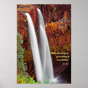 Hawaiiaanse waterval met Lao Tzu Quote Poster