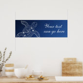 Hawaiiaanse zeeschildpad Wit op blauwe strandbruil Poster (Keuken)
